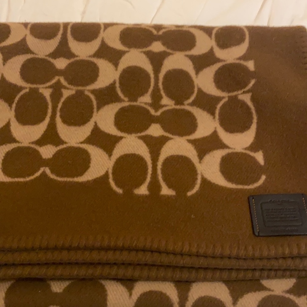 Coach blanket